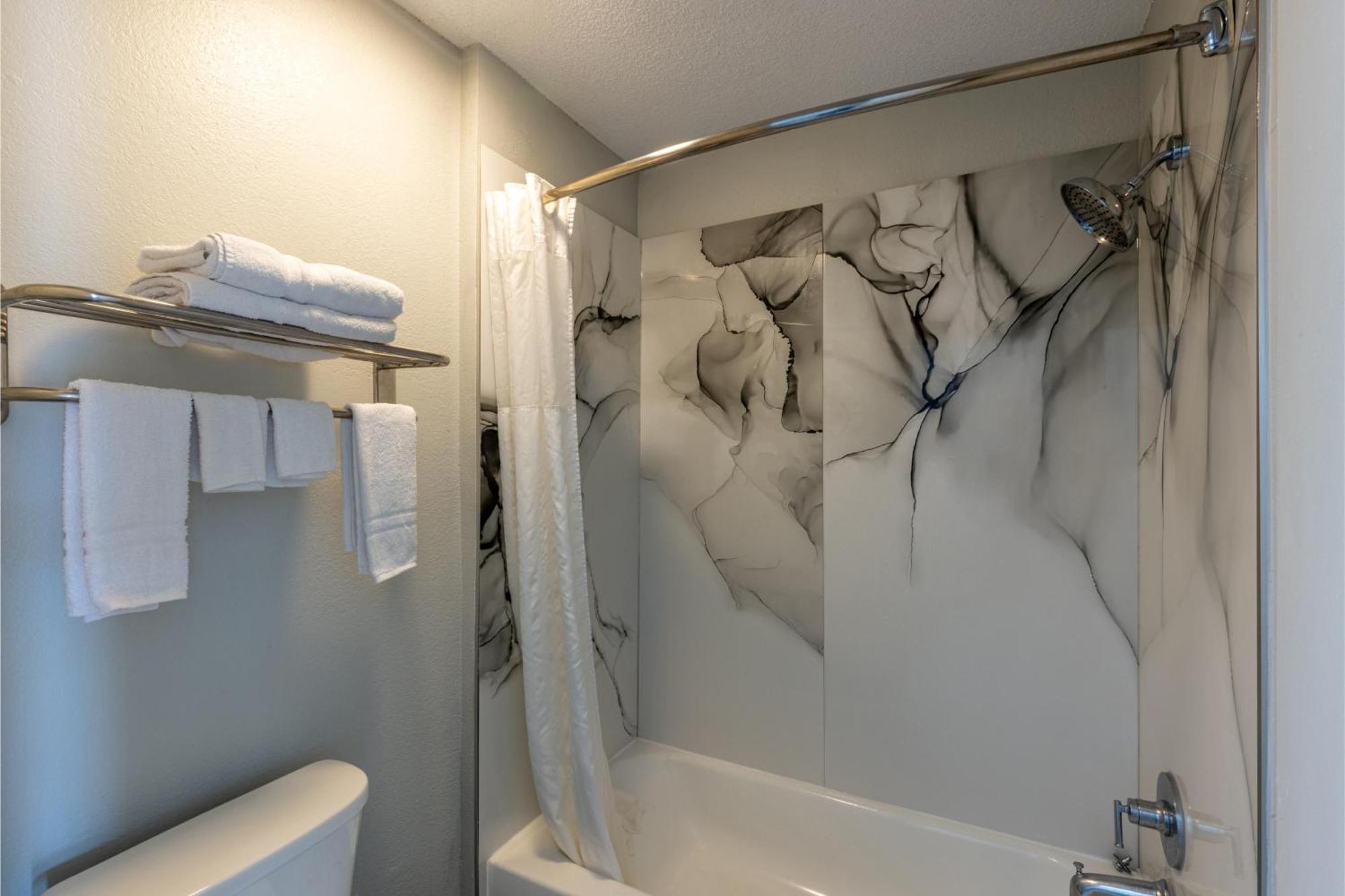 Freer Executive Inn And Studios Exteriér fotografie